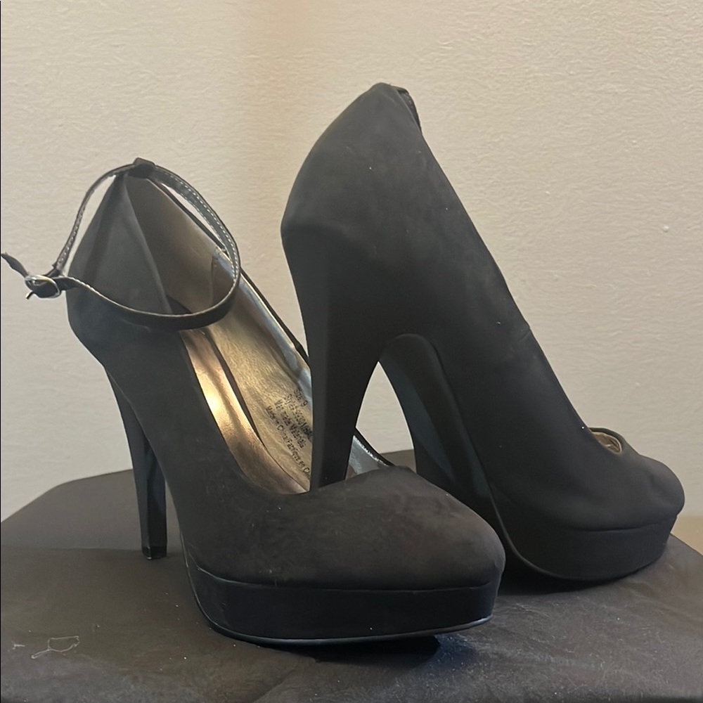 Maurices Black Stiletto Heels with Platform